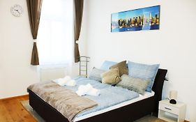 Goldberger Apartment 1020